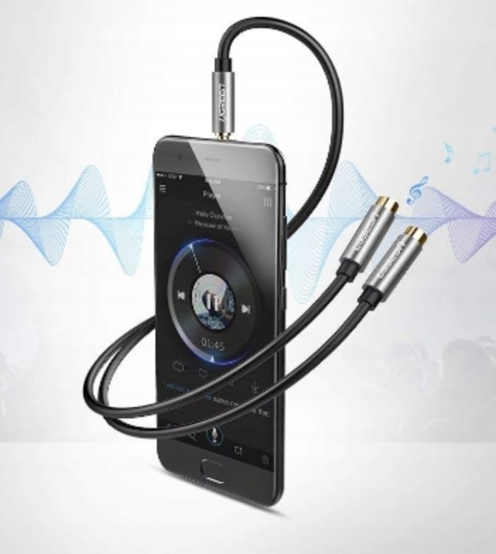 Kabel audio UGREEN AV123 mini jack 3,5 mm – 2× mini jack 0,2 m